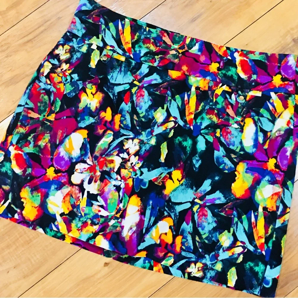 Attyre stretch mini skirt Hawaiian floral summer   Medium 6 boho flowers - Picture 3 of 4